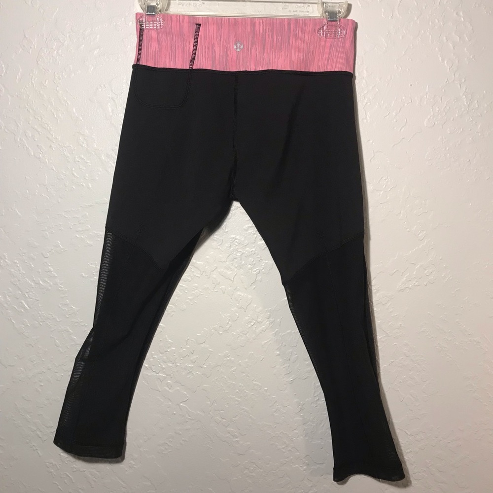 Lululemon Breathe Easy Crop Leggings Pink Black 4